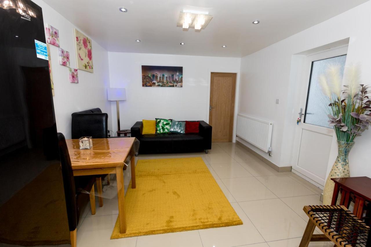 Comfortable Stay In Shirley, Solihull - Room-2 Exterior foto